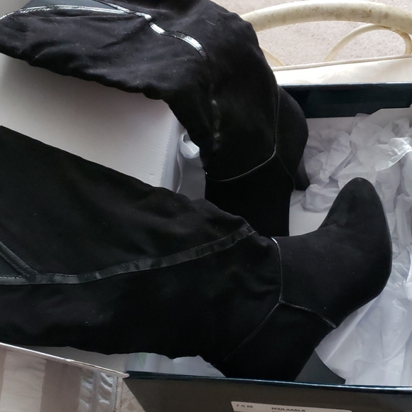 👢 boots - Picture 1 of 2